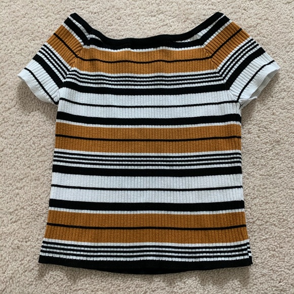 Striped Cropped Tee - Picture 3 of 4